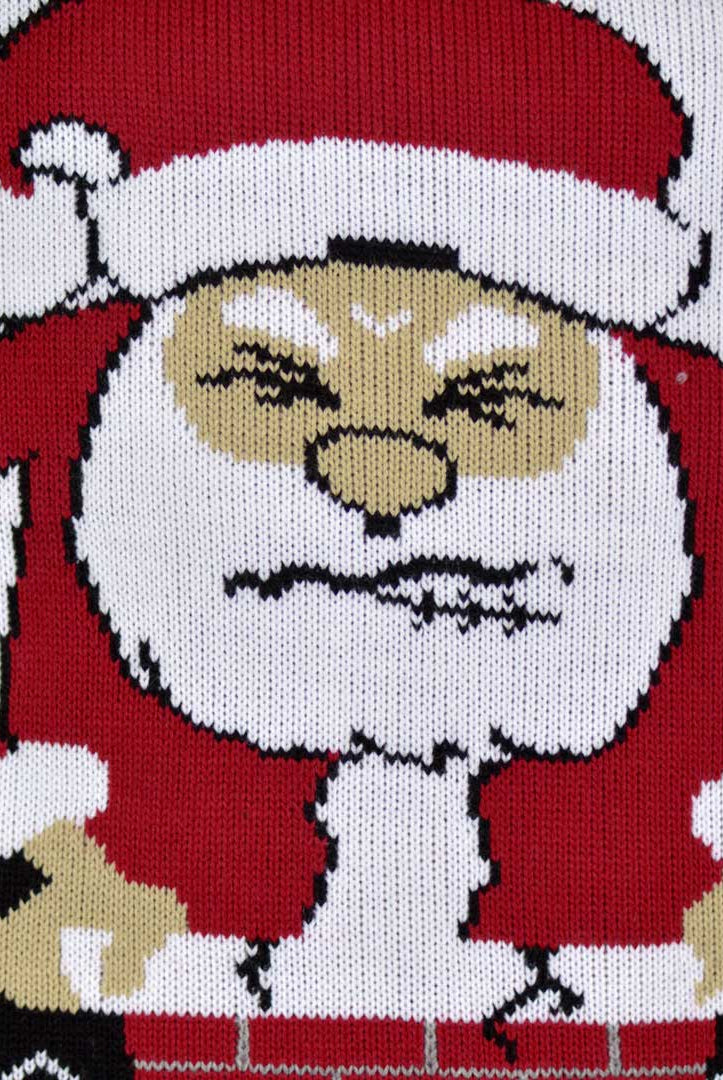 Camisola de Natal para Casal com Pai Natal Preso na Chaminé detalhe