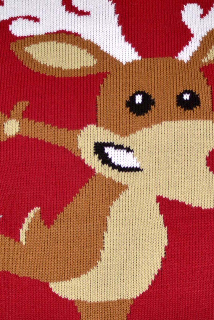 Camisola de Natal para Homem Vermelha com Rena Patinadora detalhe