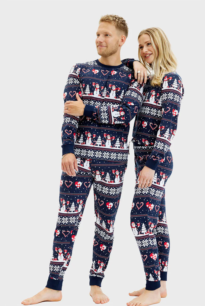 Pijama de Natal para Mulher e Homem Bonecos de neve e Corações