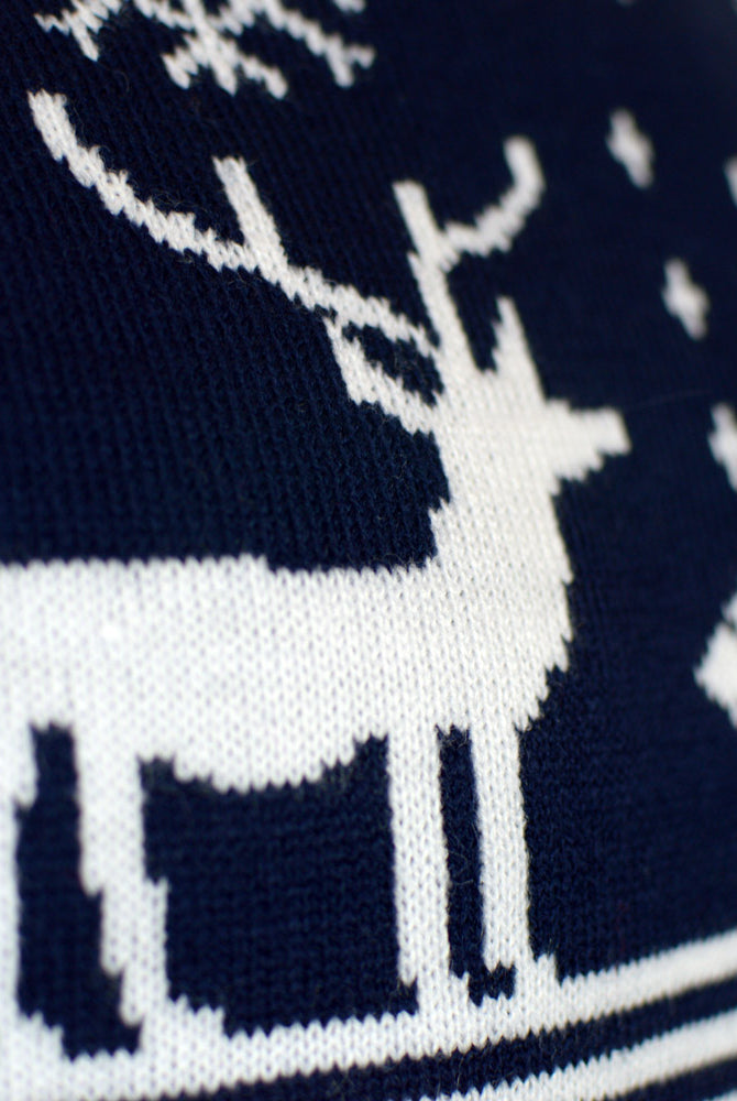 Camisola de Natal para Família com Renas e Estrelas Azul Nordic detalhe