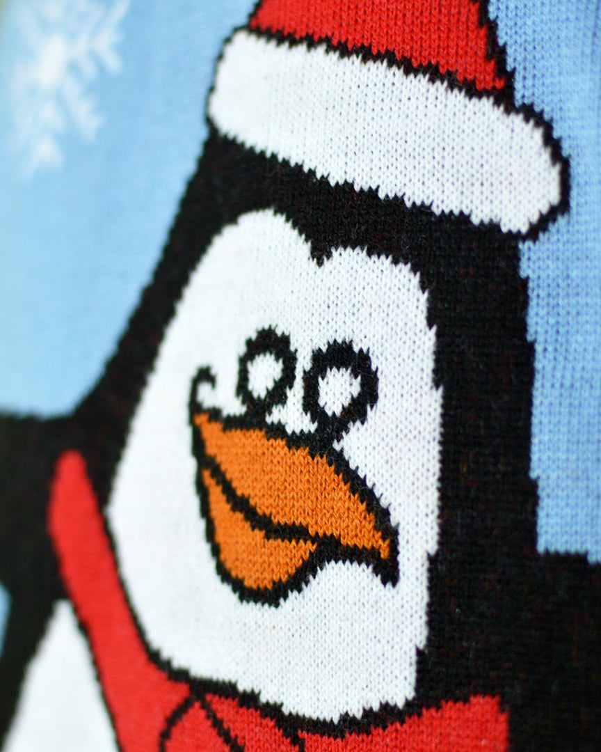 Camisola de Natal Azul Claro para Família com Pinguim Detalhe