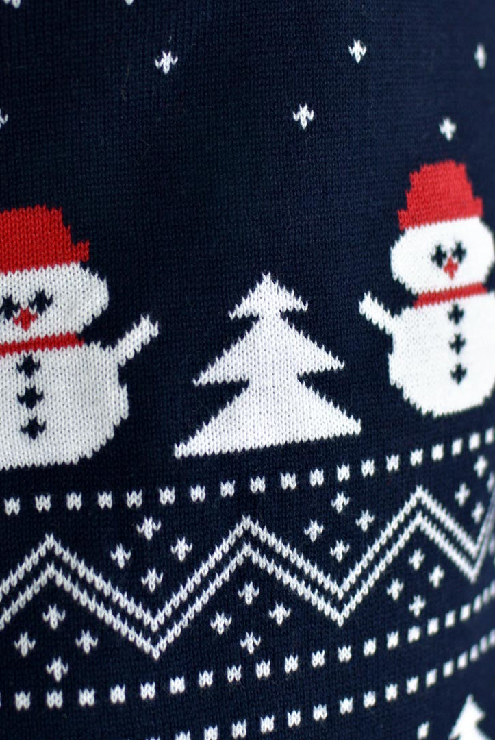 Camisola de Natal Azul para Família Árvores, Bonecos e Pai Natal Algodão Orgânico detalhe neve