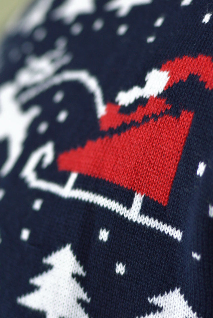 Camisola de Natal Azul para Família Árvores, Bonecos e Pai Natal Algodão Orgânico detalhe