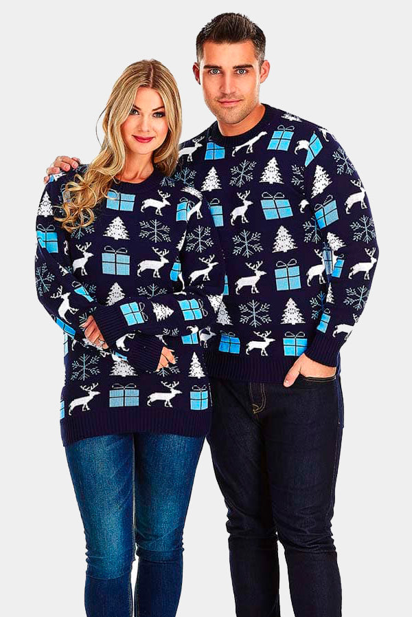 Camisola de Natal Azul com Renas, Presentes e Pinheiros Casal