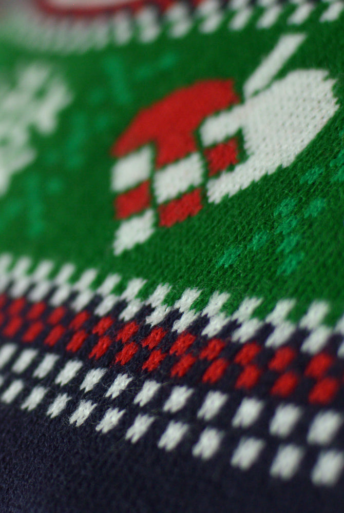 Camisola de Natal Azul com Luzes LED para Família Árvore de Natal Detalhe