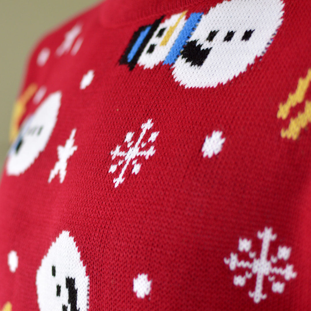 Camisola de Natal Vermelha com Bonecos, Renas e Árvores Detalhe