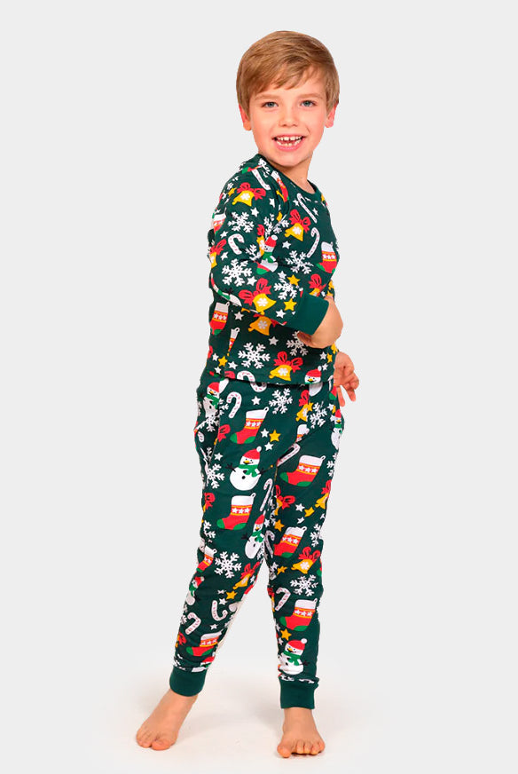 Pijama de Natal Familiar Verde com Motivos Natalícios