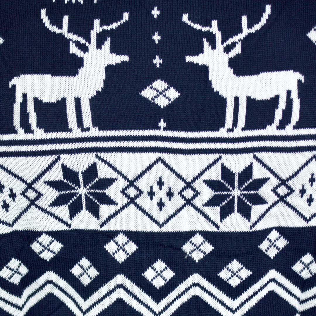 Camisola de Natal para Casal com Renas e Estrelas Azul Nordic detalhe