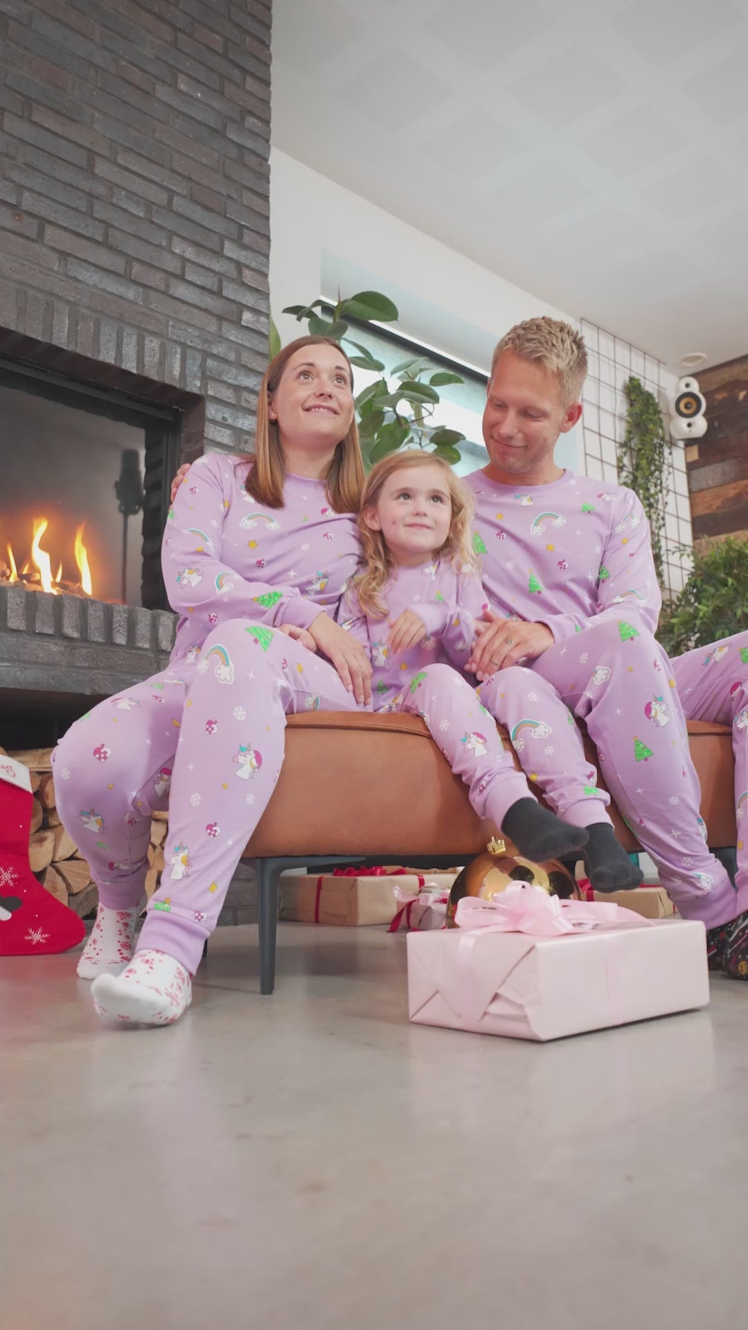 Pijama de Natal Familiar Rosa Unicórnio