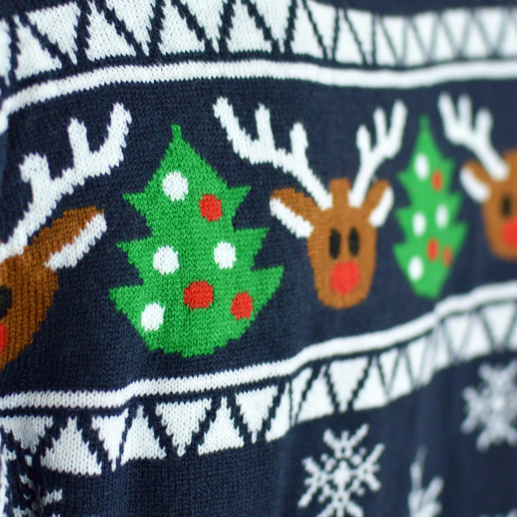 Camisola de Natal Cardigan Azul com Renas e Árvores Detalhe