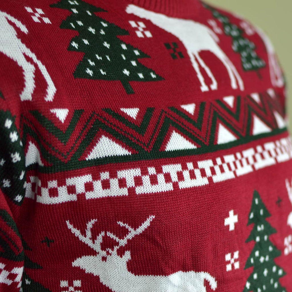 Camisola de Natal Vermelha com Árvores de Natal e Renas Detalhe