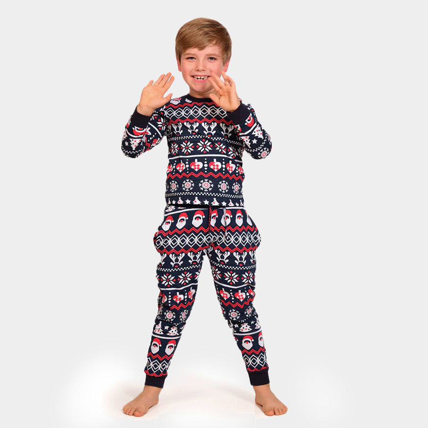 Pijama de Natal Familiar com Pai Natal, Árvores e Corações Crianças