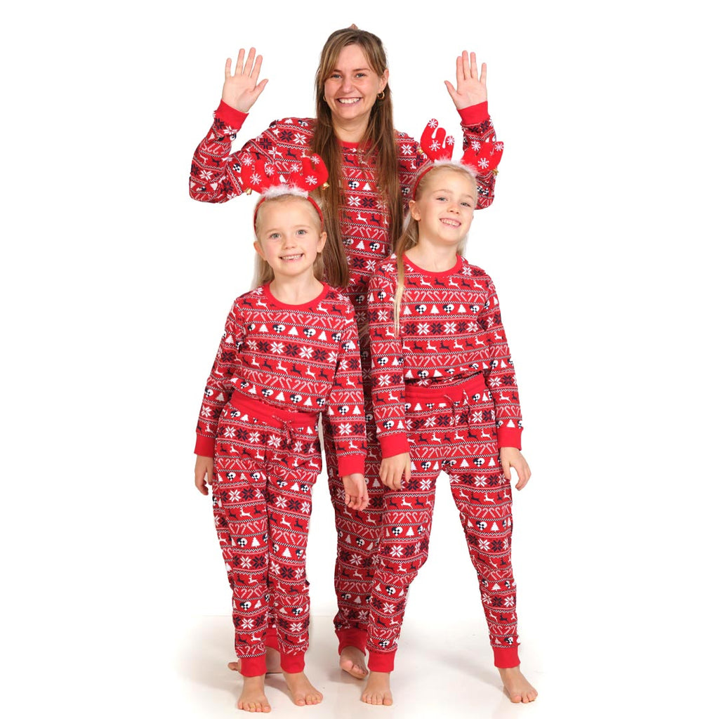 Pijama de Natal Familiar Vermelha com Renas e Árvores
